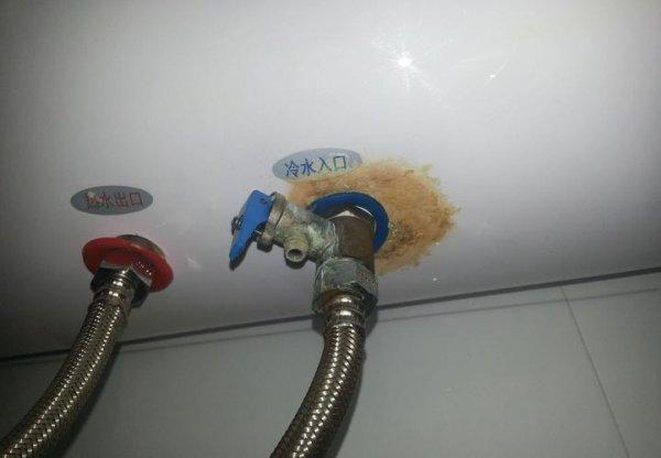 热水器烧水不关开关会一直烧水吗（热水器为什么一直处于烧水状态）