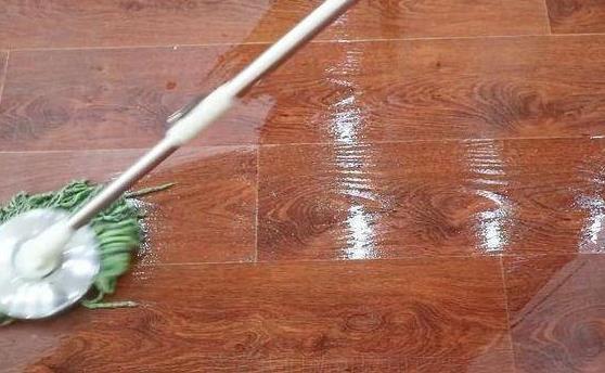家庭清洁小常识 如何去除地板砖上的顽固污渍