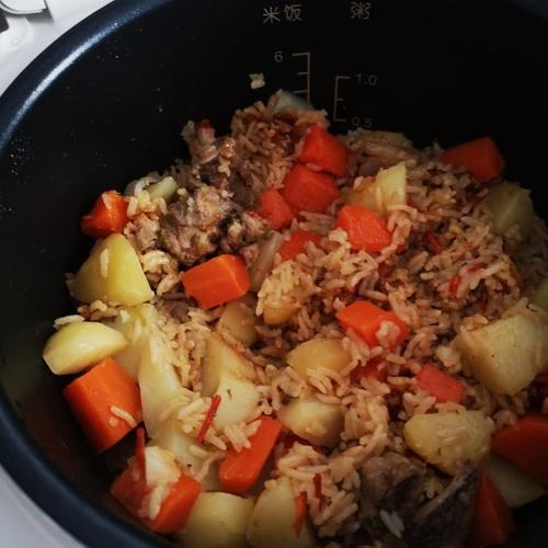 四季豆排骨焖饭电饭煲做法