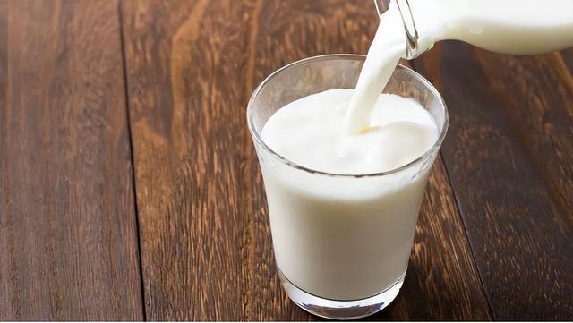 每天早晨喝一杯纯牛奶对身体有什么好处