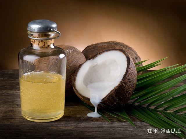椰子油可以擦身体吗