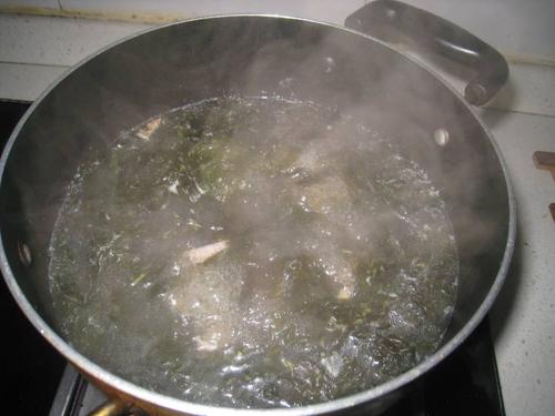 猪肝紫菜蛋花汤是怎么做的（猪肝蛋汤的做法大全）