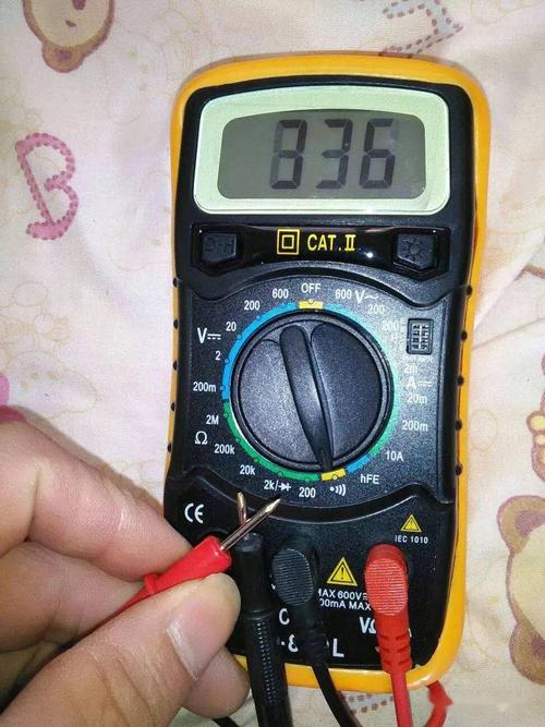 用数字万用表测接地线的电阻怎么测