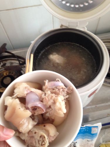 电饭煲清炖猪蹄汤的做法窍门