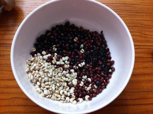 发酵的红豆黑豆薏米是否能做花肥