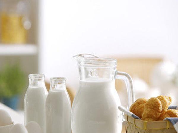 长期喝牛奶的好处和坏处