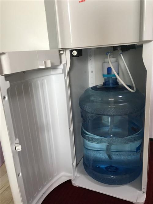 饮水机的抽水泵不抽水了怎么办，抽水式饮水机不抽水了怎么解决
